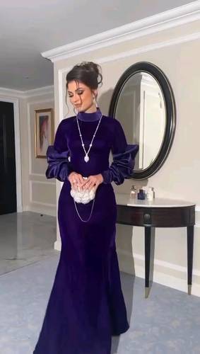 فستان بنفسجي اكمام منقوشه انيقه