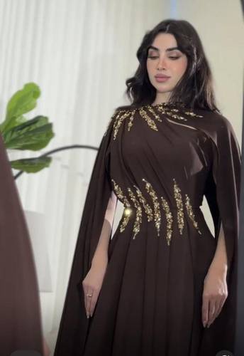 فستان جورجيت موكا مع تطريز يدوي راقي 