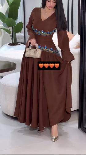 فستان موكا باربي مع تطريز يدوي راقي 