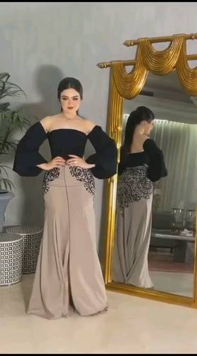 فستان اسود مع بيج تفته سيلا مع ليزر