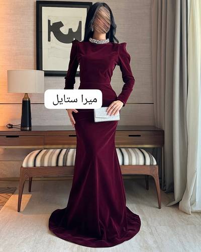 فستان عودي جوخ تطريز رقبه 