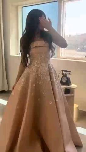 فستان لحمي كلوش 