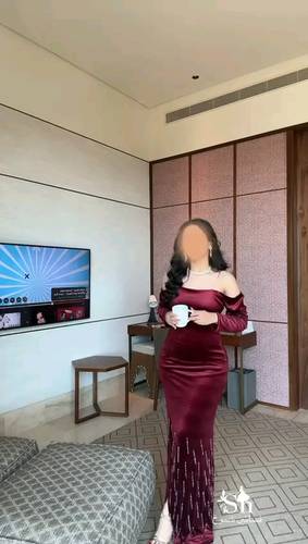 فستان عودي مخمل الاصلي،