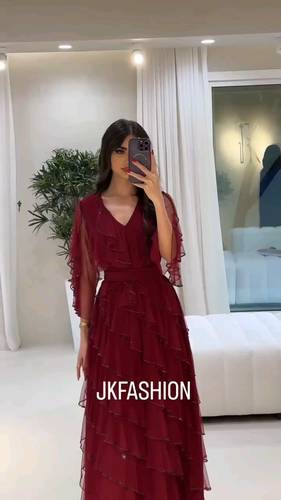 فستان جورجيت عودي مع تل +فصوص