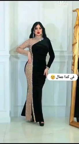 فستان اسود مخمل مع خرز 