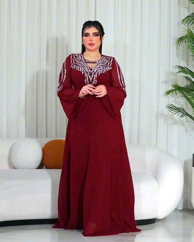 فستان جورجيت مطرز انيق