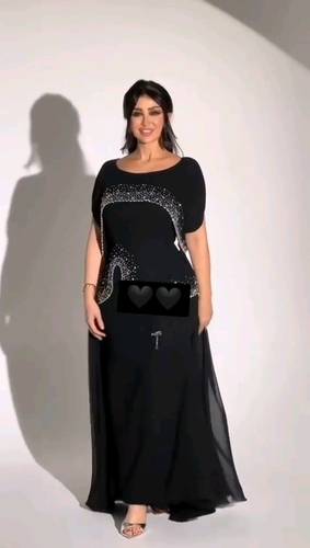 فستان اسود باربي مع جورجيت تطريز يدوي 