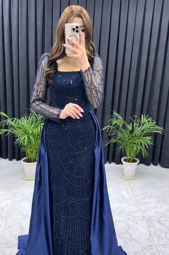 فستان كحلي خرز دواير مع تفته سيلا 
