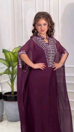 جلابيه عودي جورجيت تطريز يدوي