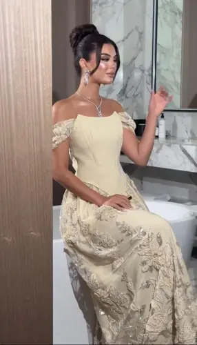 فستان ليموني باربي مع كلفه شك سهره 