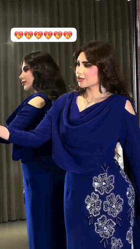 فستان نيلي انيق تطريز