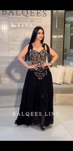 فستان جورجيت مع تطريز يدوي راقي