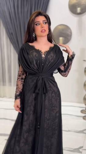 فستان اسود جورجيت مع دانتيل فرنسي 