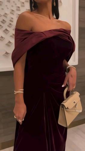 فستان عودي مخمل الاصلي 