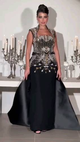 فستان ميكادو تطريز راقي يدوي