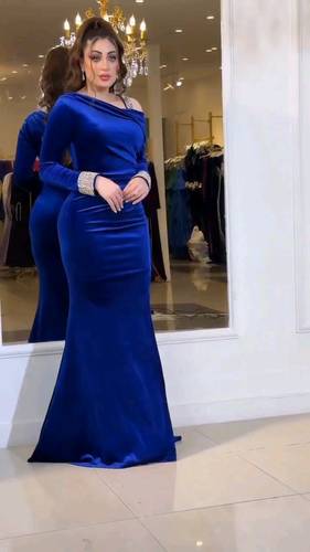 فستان نيلي مخمل الاصلي 