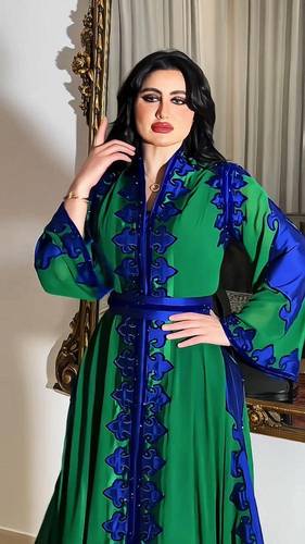 فستان زيتي جورجيت مع ليزر وتطريز كمبيوتر 