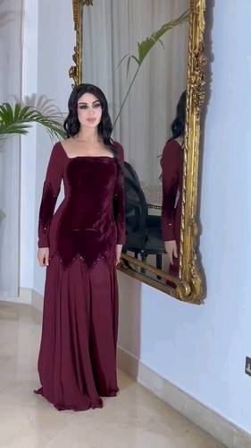 فستان عودي مخمل +جورجيت تطريز يدوي