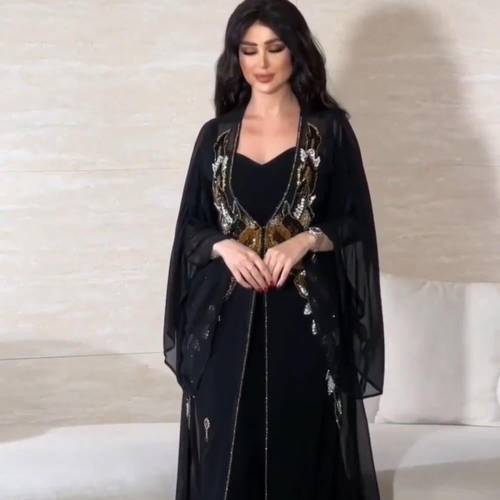 جلابيه جورجيت اسود مع تطريز يدوي راقي 