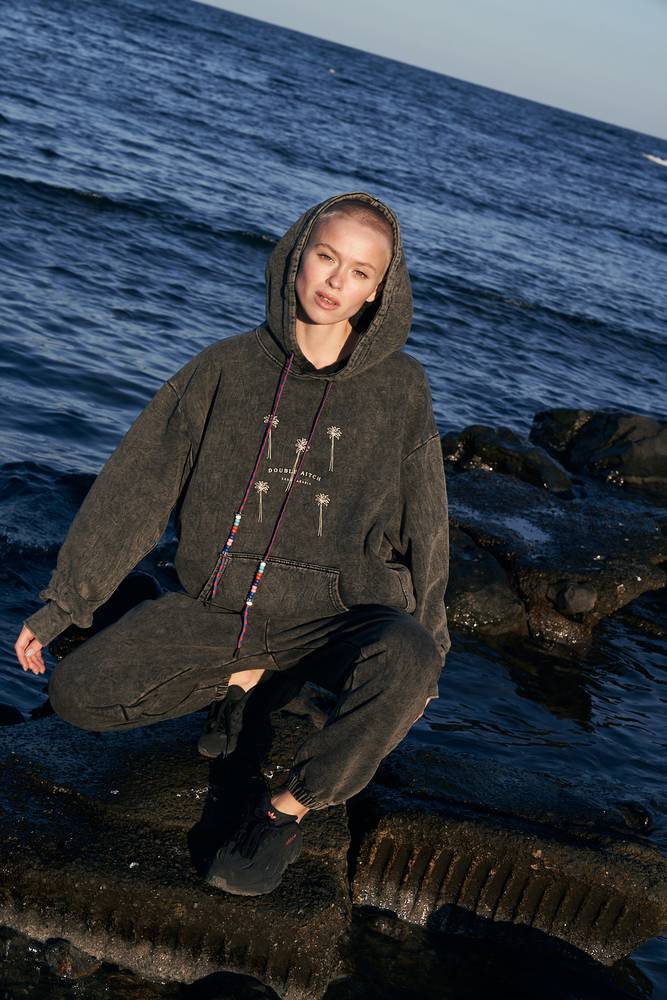 HOODIE - BLACK WASHED