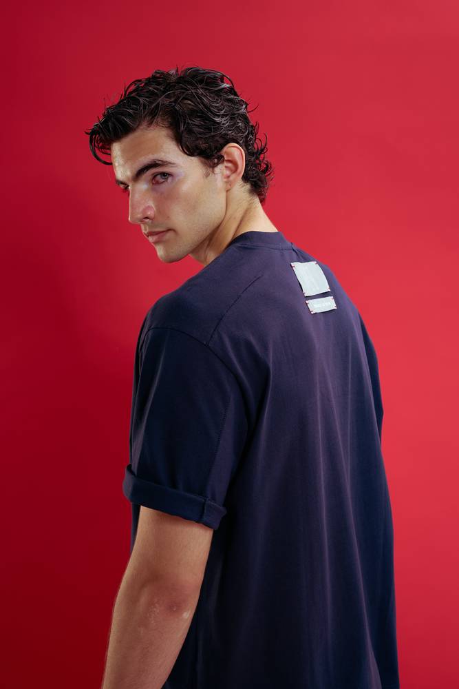 T-SHIRT - NAVY BLUE
