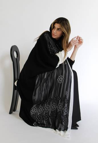 Luxury Crepe Black &amp; White