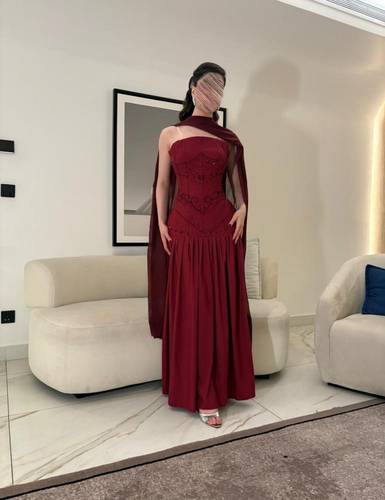 فستان احمر داكن سهرة