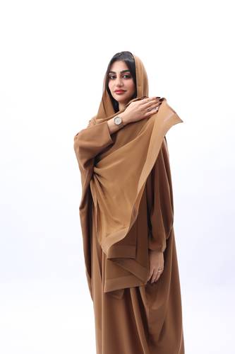 عباية بطرحة لف بقصات مشلح قماش  الندى alnada formal colorful