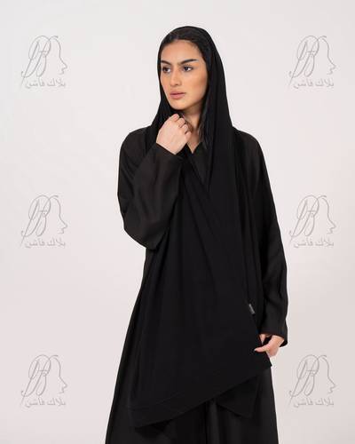 عباية بطرحة بطقطق بقصاتA-Line ممكن طلب العبايه على اي لون عند كتابة الون في الملاحظات 