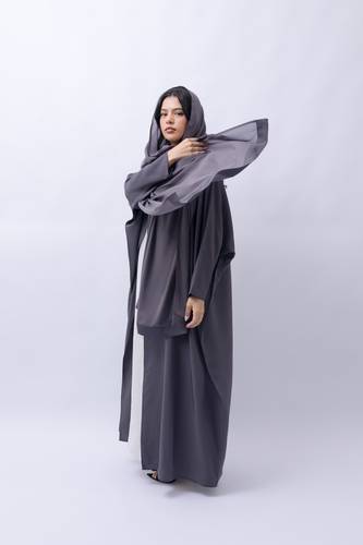 عباية بطرحة لف بقصات مشلح قماش  الندى alnada formal colorful