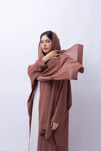 عباية بطرحة لف بقصات مشلح قماش  الندى alnada formal colorful