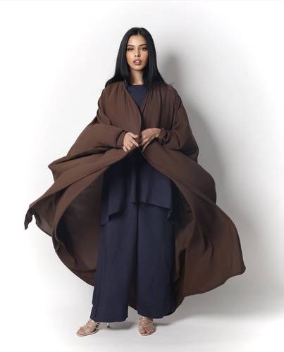 عباية بطرحة لف بقصات مشلح قماش  الندى alnada formal colorful