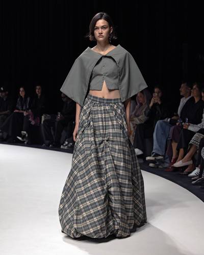 Checkered Skirt With Oversized Shirt