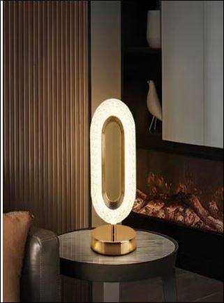 Vertik Crystal Lamp Elegant Acrylic Table Lamp