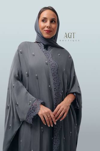 عباية اللؤلؤ