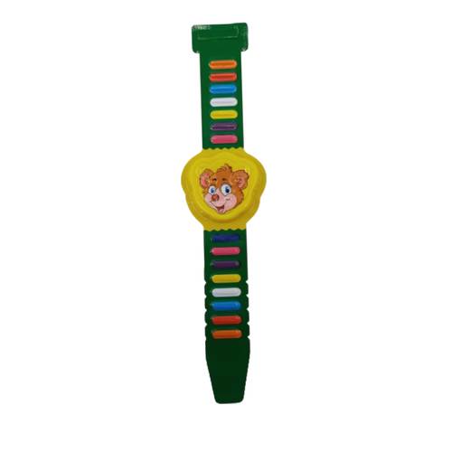 Sneeze Strawberry-Flavored Watch-Shaped Candy 3.5 G