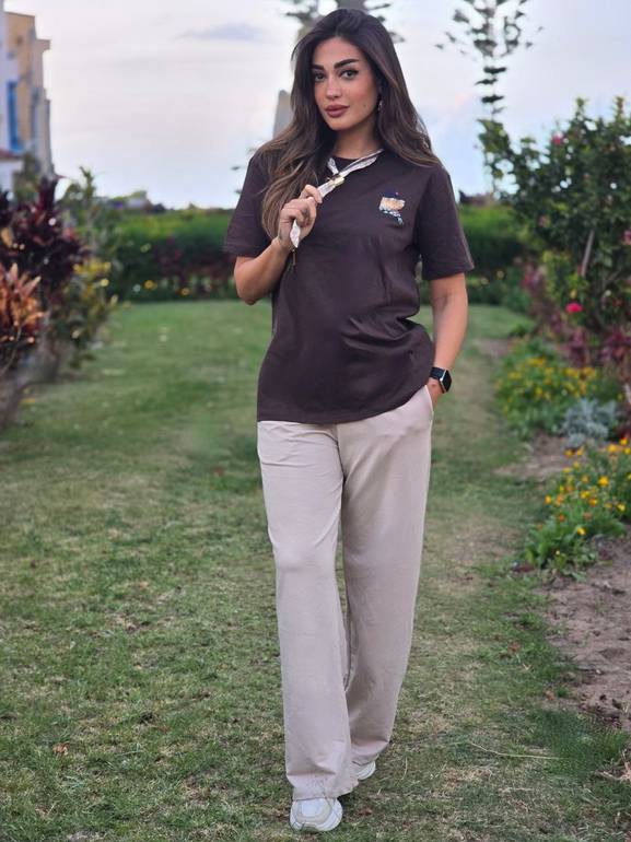 Beige sweatpants 