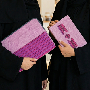 طقم ثقافي لابتوب مع دفتر مصنوع من القماش الفاخر