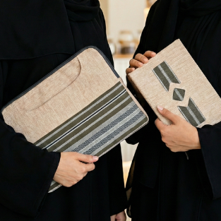 طقم ثقافي لابتوب مع دفتر مصنوع من القماش الفاخر