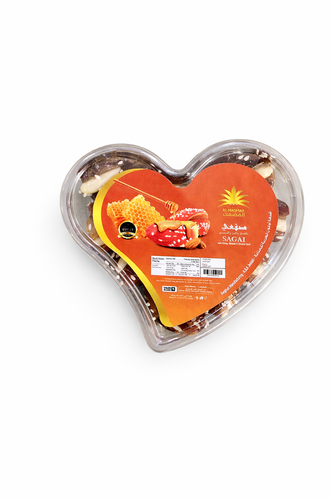 تمر صقعي باللوز (200GR)