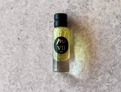 عطر VII