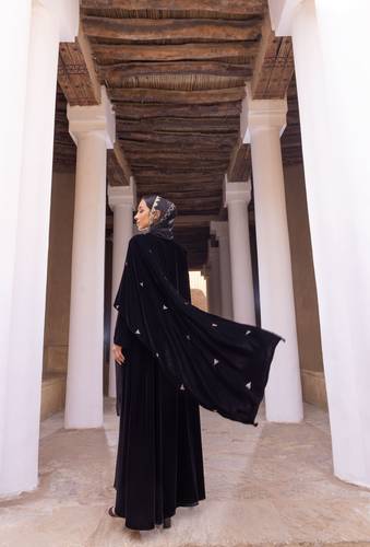 عباية سكارف النّمط