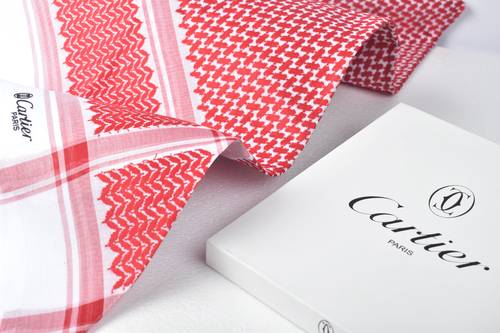 شماغ كارتير لون خاص ختم اسود