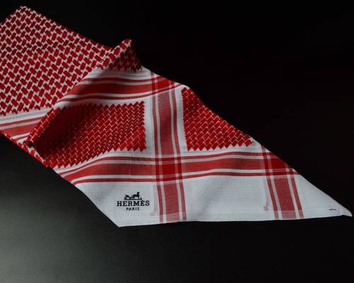 شماغ هرمز احمر غامق