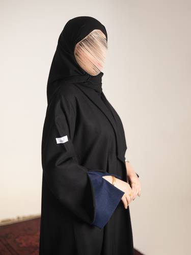 عبايه من الجوخ الكشميري اسود وكحلي