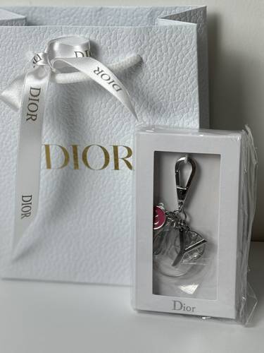 ميدالية Dior JOY – إصدار خاص