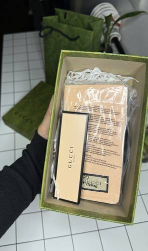 Makeup bag