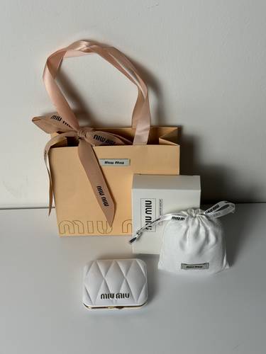 مرايا MIU MIU (أبيض) تغليف كامل