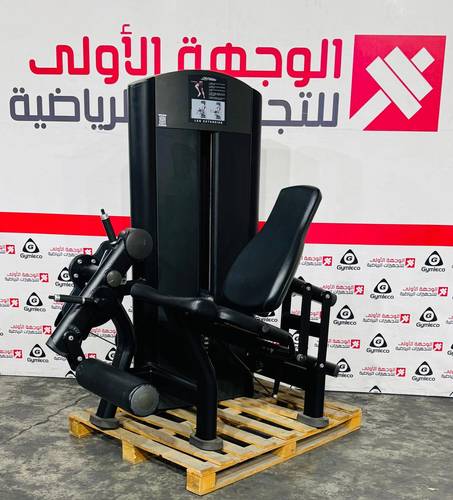 Life Fitness Signature Leg Extension جهاز ارجل امامي اللون اسود مجدد