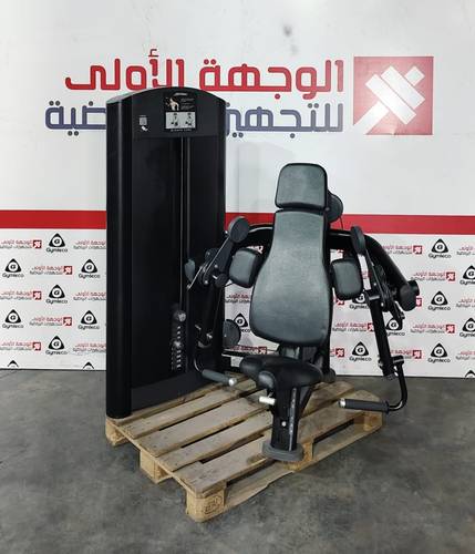 Life Fitness Signature Bicep Curlجهاز سواعد باي لون اسود مجدد